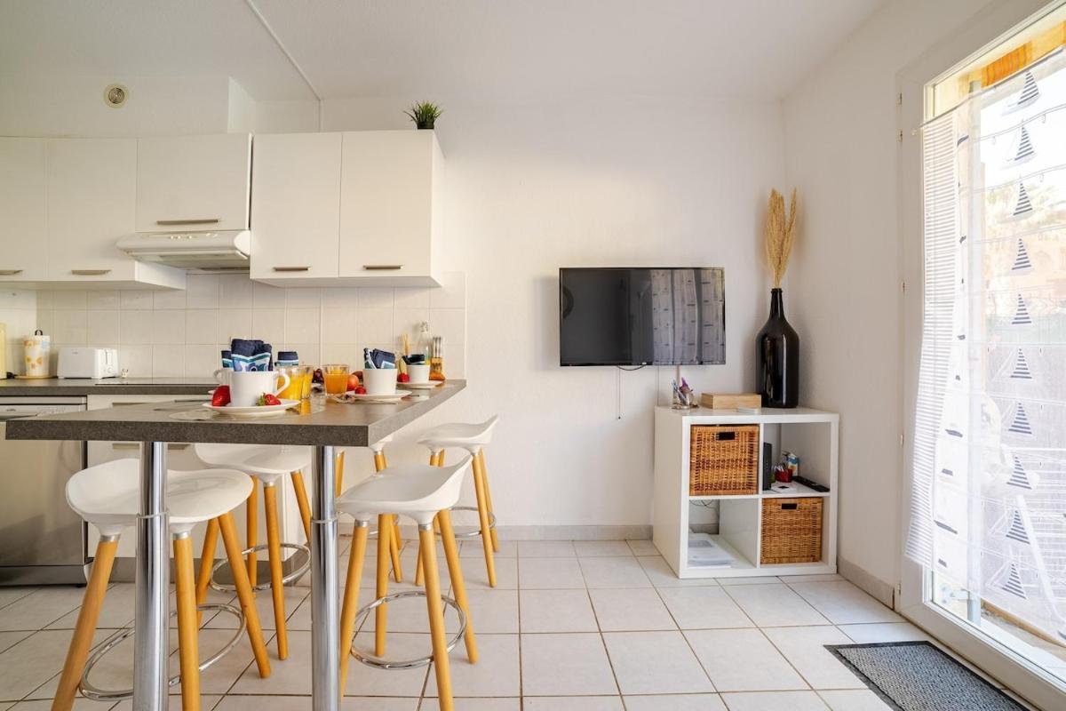Mazet Climatise Rdj Plages Parking Wifi Gratuit La Londe-les-Maures Exterior foto
